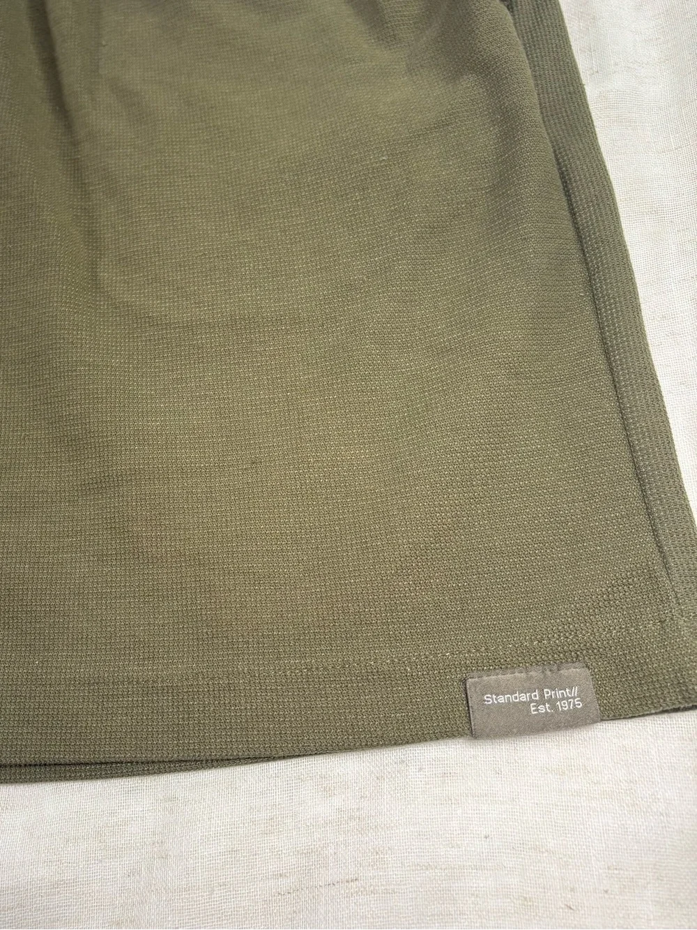 Zara Men's Olive Drawstring Casual Shorts